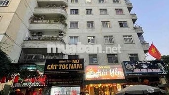 Hót Phố Cự lộc, nhà đẹp ở luôn, cách 30m oto tránh, tiện ích bạt ngàn,