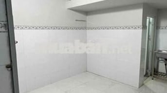 Phòng trọ  Lâm Thị Hố 12m2 giá 1.2tr có gác bê tông