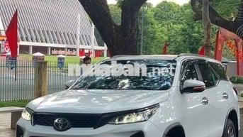 Toyota Legender 2.8 AT 2022 Trắng