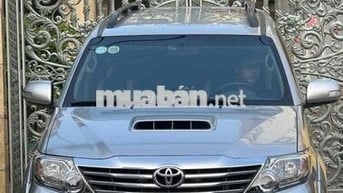 Toyota Fortuner 2014 Bạc