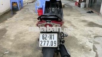 Suzuki Sport Đỏ đen