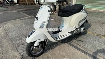 Piaggio Vespa LX 125 Trắng