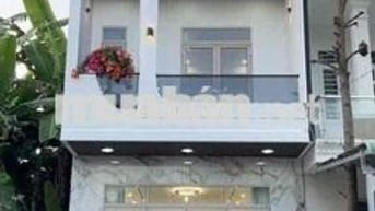 Cần bán gấp căn 1 trệt 1 lầu, 3pn, 3wc đường ô tô, dtsd 200m2, sổ hồng