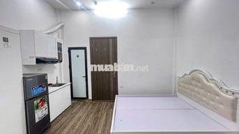 Cho thuê căn hộ khép kín tại Đường Láng, đầy đủ nội thất