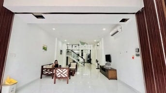 NHÀ  7 PHÒNG NGỦ KHU VỰC HÀ QUANG 2 GIÁ 28 TRIỆU/THÁNG