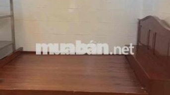 Studio giá rẻ ngay trung tâm Q4