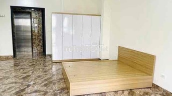 STUDIO 58M2 - THANG MÁY - XE TẢI ĐỖ CỬA