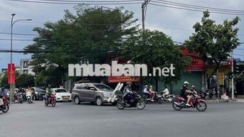 Cho thuê Góc 2 Mặt tiền Khu Tây Thạnh, Tân Phú: 9x23, Cấp 4