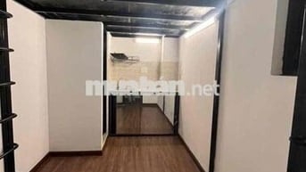 Phòng BASIC phù hợp cho 1 người ( NGAY TRUNG TÂM TP) đi đâu cũng tiện