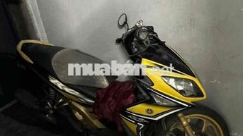 Yamaha Novo màu Vàng đen