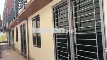 cho thuê nhà ở 40m2 2 tầng 2 phòng ngủ mới tinh
