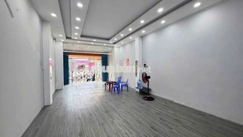 CHO THUÊ MẶT TIỀN NGUYỄN THỊ THẬP – Q7