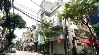 Bán nhà mặt phố Nguyễn Ngọc Nại, Thanh Xuân 70m,3 tầng. Giá: 28 tỷ