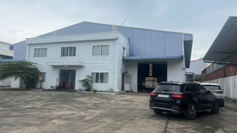 Nhà xương cần bán KCN Xuyên Á , Đức Hòa , Long An,  giáp Hóc Môn 