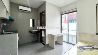 Căn Hộ Bình Thạnh gần Hàng Xanh Ban công_giặt riêng_thang máy