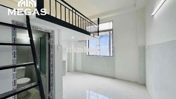 Siêu Phẩm Gác Ban Công Cửa Sổ Xây Mới 100% Ngay Tỉnh Lộ 10 - Tên Lửa