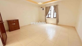 phòng rộng 35m2 kdc gia hòa phong phú BC gần bx q8 ql50