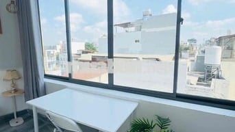 STUDIO FULL ÁNH SÁNG NGAY HÀNG XANH