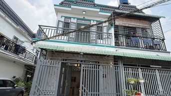 Nhà mình cần bán gần chợ Mỹ Hạnh hẻm thông thoáng 
