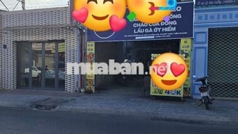 Mặt tiền Lê Văn Phẩm ngay chợ đêm