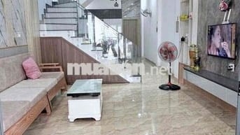 Cho thuê nhà THẠNH PHƯỚC,TÂN UYÊN,Kế Sông Đồng Nai, Giáp Thái Hoà