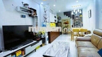 Bán nhà Cổ Nhuế, Bắc Từ Liêm, Nội thất đẹp, ô tô gần, 32m2 - 7 tỷ