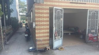 Cho thuê kho làm chành, mặt tiền quốc lộ 1 A , ngay cầu Bình Điền