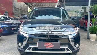 Mitsubishi Outlander 2021 Premium 2.0L,màu đen,7v6