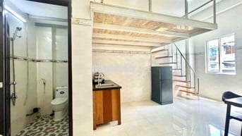 Phòng Gác Lửng Thoáng Mát, An Ninh Ngay Đầm Sen