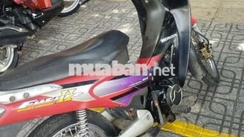 Honda Future 2 Đỏ đen cần bán lại