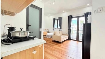 Cho thuê căn hộ 42m2 ban công ngay Phan Đăng Lưu gần chợ Bà Chiểu