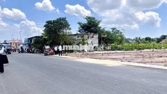 Lô đất mặt tiền đường nhựa 10.5m - gần QL1A - giá chỉ 1ty090