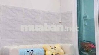 NHÀ ĐẸP KIỆT CÁCH MẠNG THÁNG 8 - NGAY CÔNG AN VÀ UỶ BAN PHƯỜNG CẨM LỆ