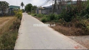 Bán Đất Xã Phước Lợi,Bến Lức,Long An 700m2(300 thổ cư,400 vườn) TLượng