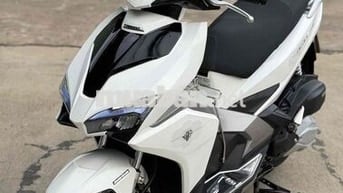 Honda AB Robot màu Trắng
