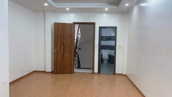 Cho thuê nhà lô góc , ô tô, kinh doanh, 40mx5 tầng, Hoàng Mai giá 15tr
