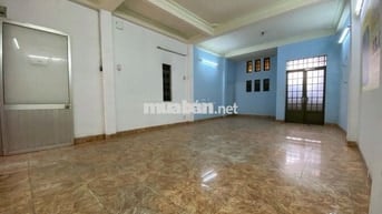 NHÀ CHO THUÊ MẶT TIỀN ĐƯỜNG QUANG TRUNG 4,5X17M 2L THÔNG SUỐT