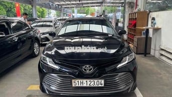Toyota Camry 2019 2.0G Đen 52.000km