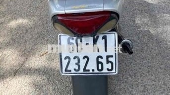 Suzuki RGV 120 Bạc