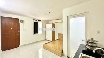Căn Hộ View Ban Công Thoáng Full Nội Thất Giá Rẻ Ngay Huỳnh Tấn Phát