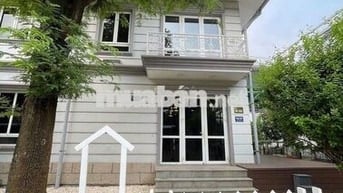 Cho thuê biệt thự Garden Home kế Vạn Phúc City 