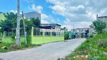 BÁN ĐẤT GẤP 135m2 gần mặt tiền Lê Văn Lương