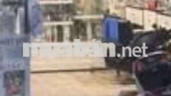 mặt tiền cho kd tóc,siper đây đàn bán quần Áo trên em