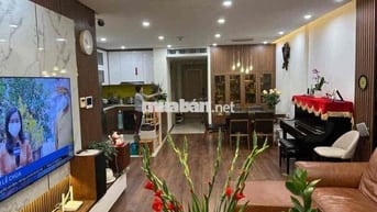 Siêu phẩm Phố Quan Nhân, nhà đẹp ở luôn, cánh 20m oto tránh, dt 38m*5