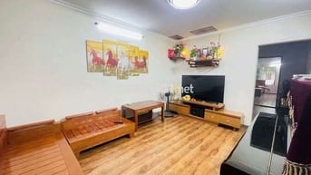 5 tỷ Tập thể Tôn Thất Tùng T2 120m 3PN 2WC kk sát phố ô tô đỗ cầuthang