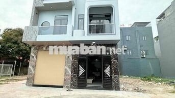 nhà phố khu lộc phát eon Bình Dương