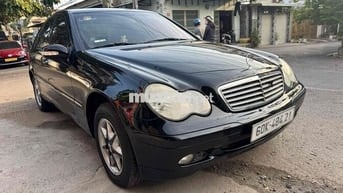 Mercedes-Benz C200 Kompressor Đen