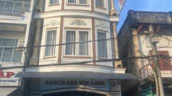 Cho thuê khách sạn trung tâm Ninh Kiều, vị trí đẹp kinh doanh ngay