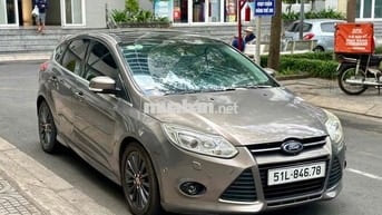 Ford Focus 2015 Xám Tự động