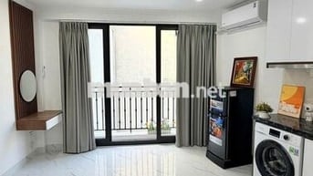 CHO THUÊ CĂN HỘ STUDIO FULL NỘI THẤT BAN CÔNG CỬA SỔ NGAY CHỢ MỸ ĐÌNH
